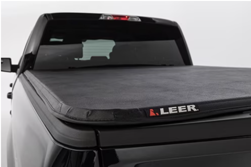 LEER 2020+ GM Silverado/Sierra LATITUDE 6Ft9In Heavy Duty Tonneau Cover - Folding Full Sz Stndrd Bed