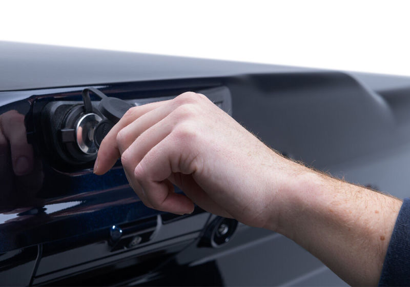 UnderCover: 2022 Lightning & 23-24 F150 Tonneau Cover