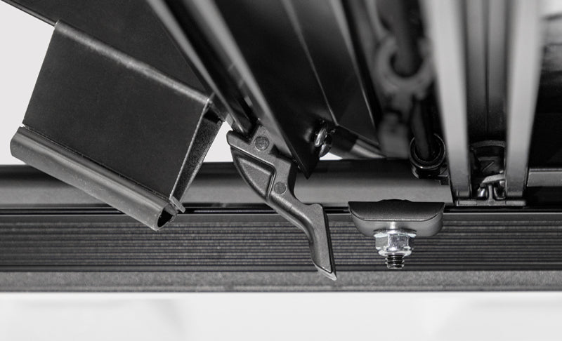 Access LOMAX Tri-Fold 16-23 Toyota Tacoma 5ft Bed