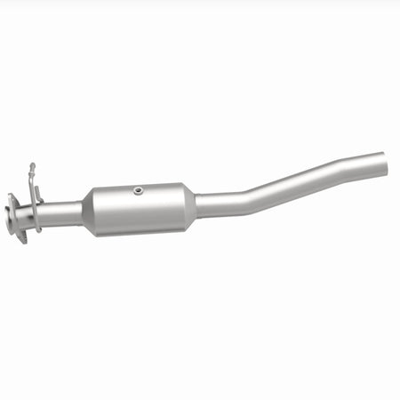 MagnaFlow 16-19 Ford F-53 V10 6.8L Underbody Direct-Fit Catalytic Converter