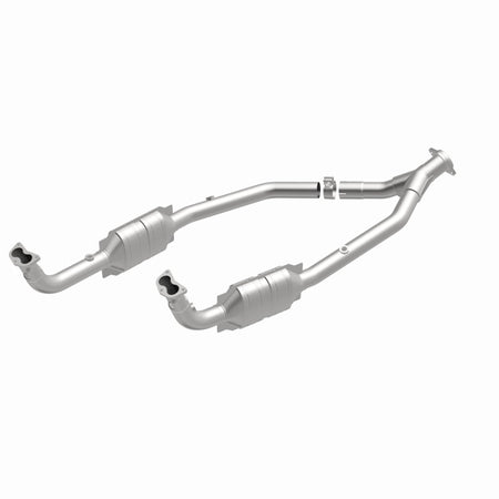 MagnaFlow Direct Fit Catalytic Converter OEM 2003 Land Rover Discovery Underbody