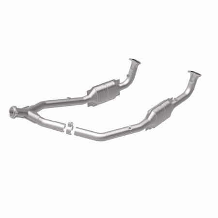 MagnaFlow Direct Fit Catalytic Converter OEM 2003 Land Rover Discovery Underbody