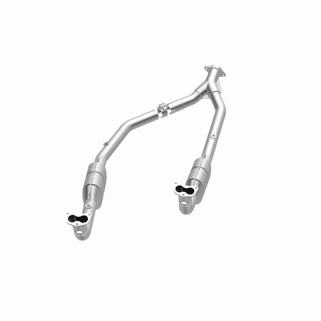 MagnaFlow Direct Fit Catalytic Converter OEM 2003 Land Rover Discovery Underbody