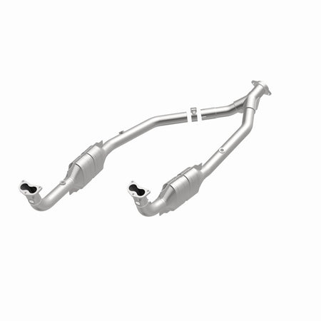 MagnaFlow Direct Fit Catalytic Converter OEM 2003 Land Rover Discovery Underbody