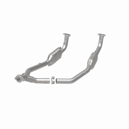 MagnaFlow Direct Fit Catalytic Converter OEM 2003 Land Rover Discovery Underbody