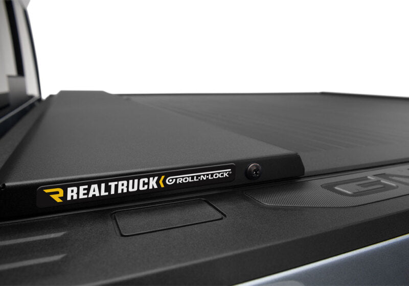 Roll-N-Lock 15-19 Chevrolet Colorado/GMC Canyon 71-1/2in A-Series Retractable Tonneau Cover