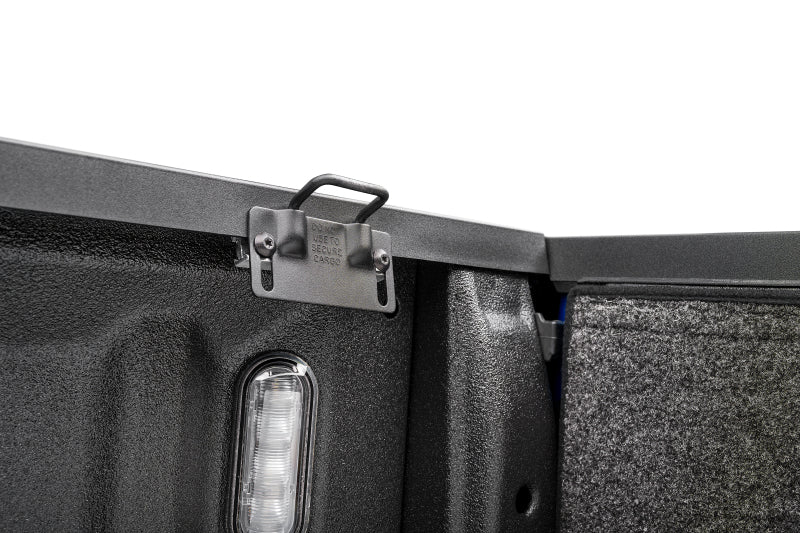 Extang Maverick Solid Fold Cover