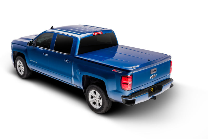 UnderCover 14-18 Chevy Silverado (19 Legacy) 5.8ft SE Smooth Bed Cover - Ready To Paint