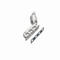 Thumbnail for MagnaFlow Direct-Fit SS Catalytic Converter 04-06 Nissan Titan 5.6L V8 (California)