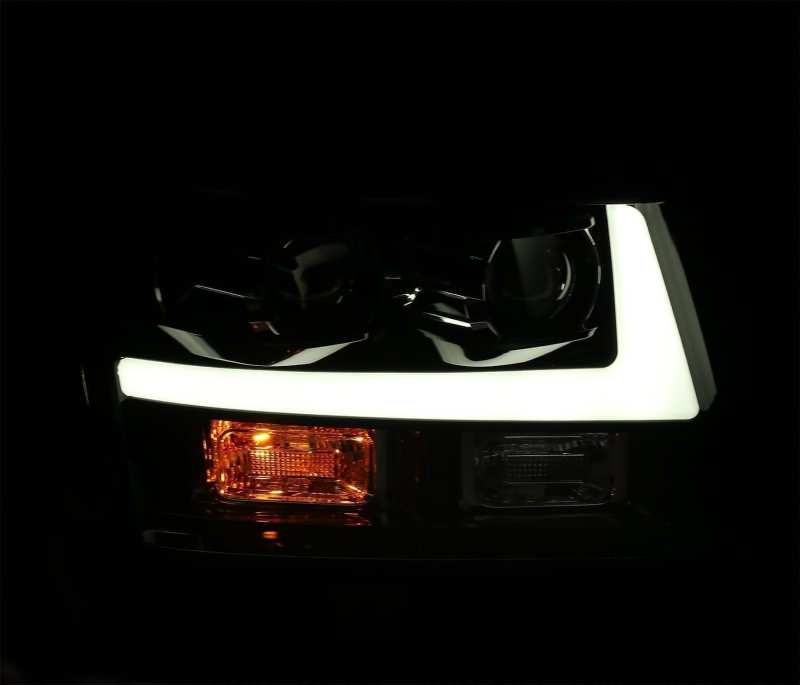 AlphaRex 07-14 Chevrolet Tahoe/Suburban LUXX-Series LED Projector headlights Black w/ DRL/Sequential