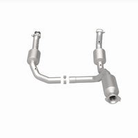 Thumbnail for MagnaFlow 2021 Chevrolet Express 2500 4.3L Underbody Direct-Fit Catalytic Converter