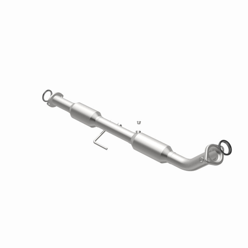 MagnaFlow 13-15 Toyota Tacoma California Grade CARB Compliant Direct-Fit Catalytic Converter