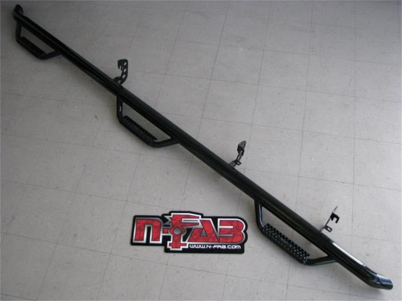 N-Fab Nerf Step 02-08 Dodge Ram 1500/2500/3500 Quad Cab 8ft Bed - Gloss Black - Bed Access - 3in