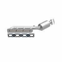 Thumbnail for MagnaFlow Direct-Fit SS Catalytic Converter 04-06 Nissan Titan 5.6L V8 (California)