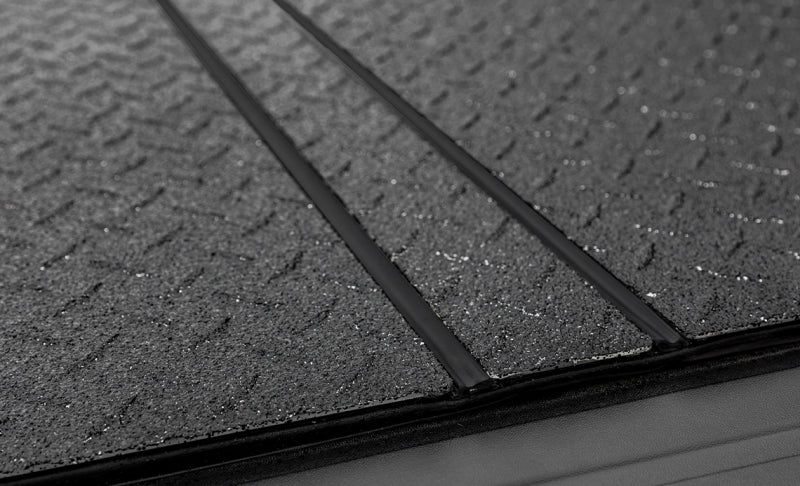 Access LOMAX Pro Series Tri-Fold Cover 17-19 Honda Ridgeline 5ft Bed - Blk Diamond Mist