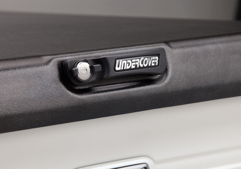 UnderCover Nissan Frontier Elite Cover