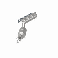Thumbnail for MagnaFlow Direct-Fit SS Catalytic Converter 04-06 Nissan Titan 5.6L V8 (California)